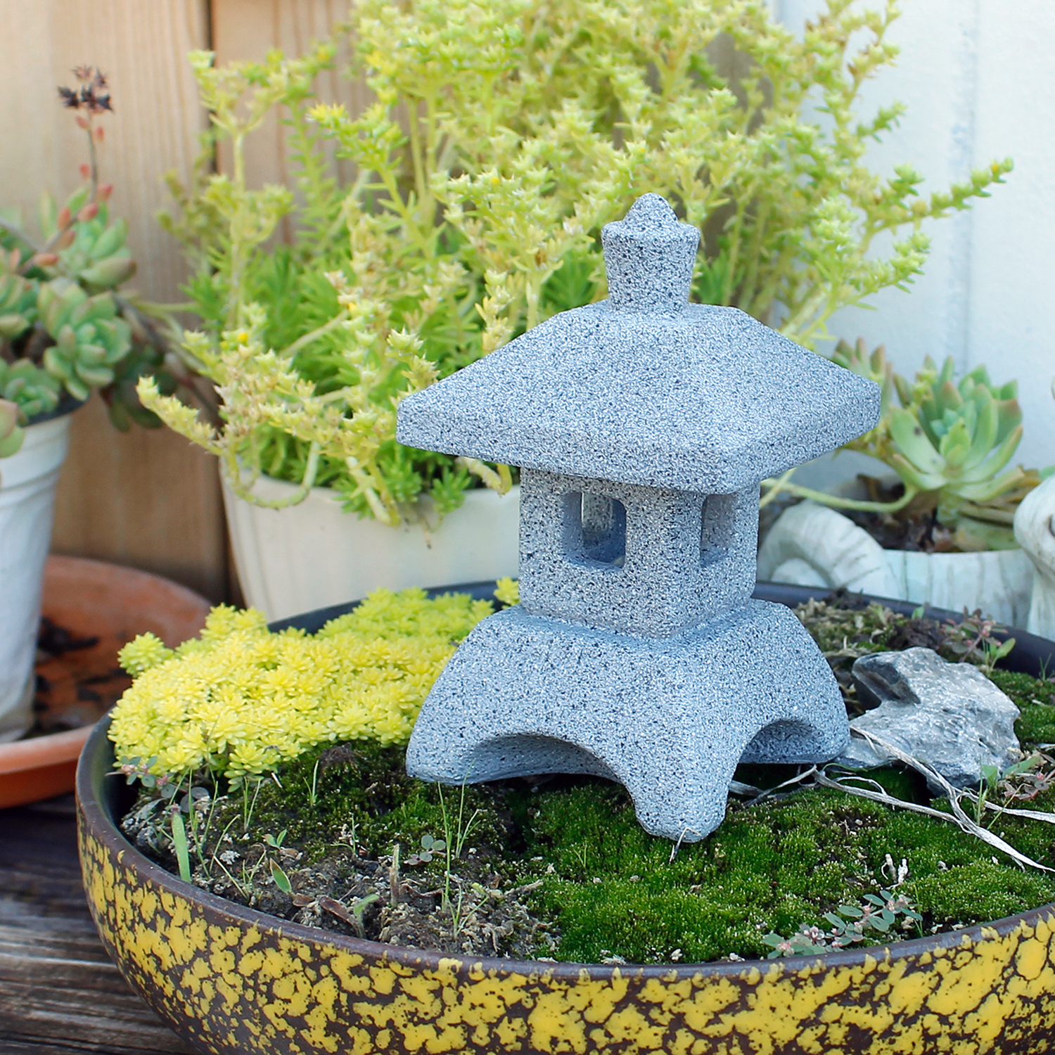 Japanese Lantern Pagoda Statue - đánh giá và giá Japan Bonsai Garden